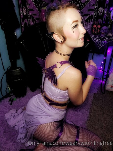 Wearywitchlingfree