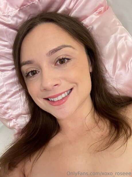 Naken läckt OnlyFans-bild av Xoxo Roseee