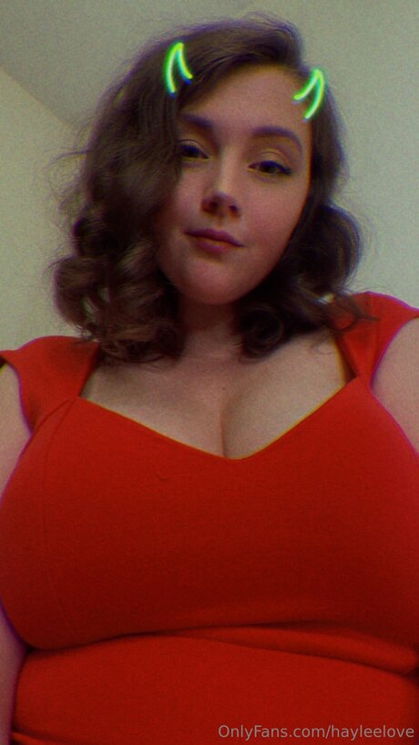 Naken lekkede OnlyFans-bilde av Hayleelove