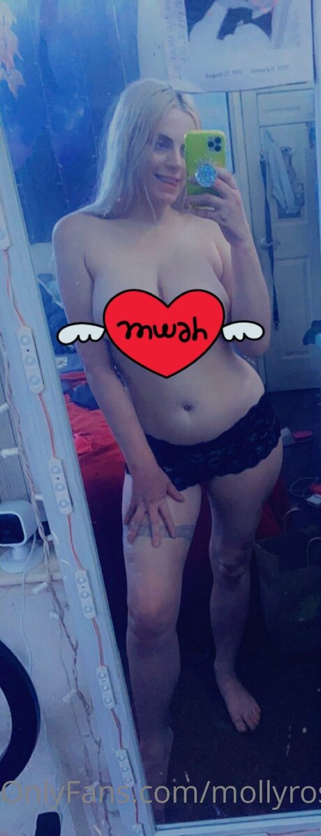 Naken läckt OnlyFans-bild av Mollyrosemoon