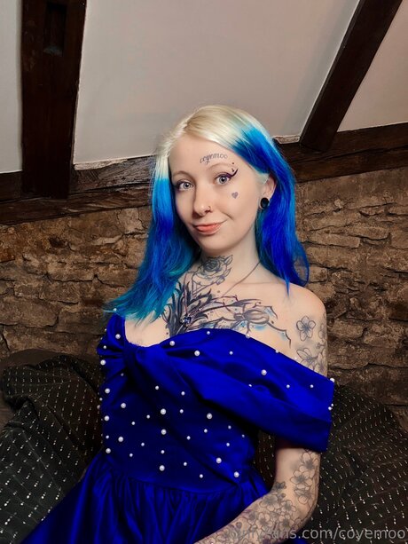 Naken lekkede OnlyFans-bilde av Coyemoo