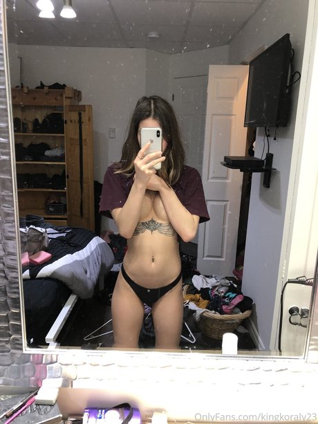 Kingkoraly OnlyFans 유출 누드 사진