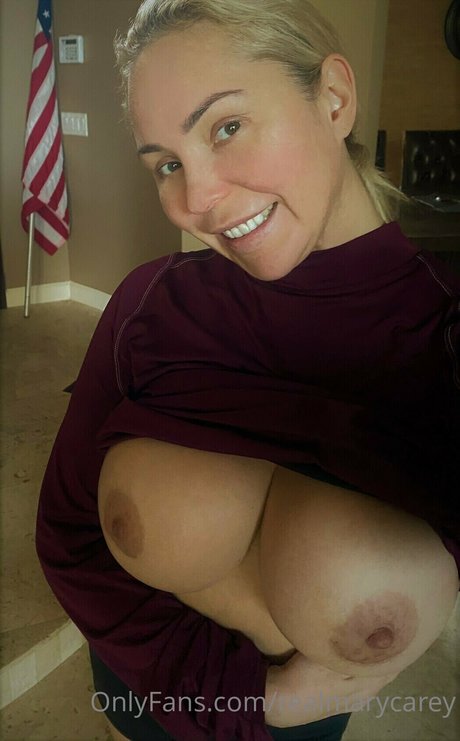 Mary Carey