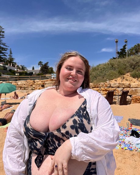 Nagie wyciekłe zdjęcie OnlyFans od Emily Kate