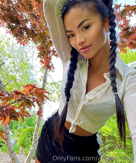 Naken lekkede OnlyFans-bilde av Anna