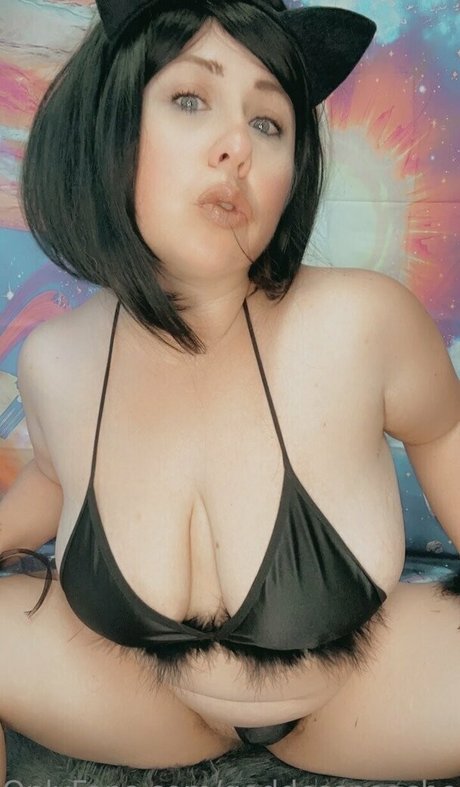 Goddess Peaches