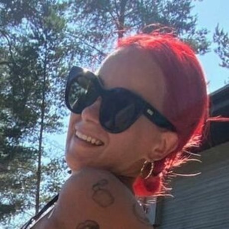 Nahá fotka uniklých OnlyFans od Tinze