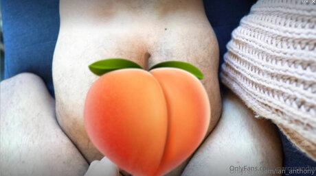 Naken lekkede OnlyFans-bilde av Ian Anthony