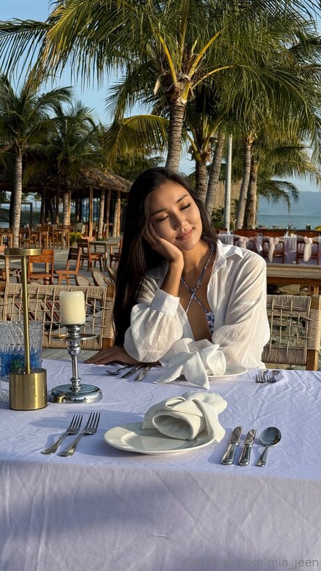 Mia Jeen