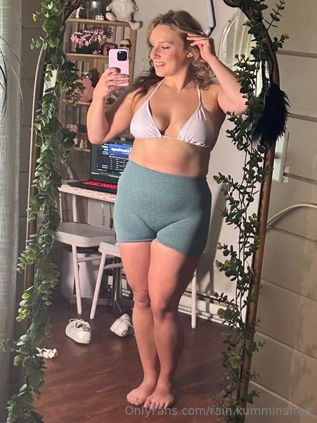 Naken lekkede OnlyFans-bilde av Rain Kumminsfree
