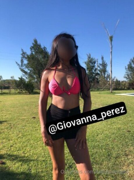 Naken läckt OnlyFans-bild av Katieurlovesu