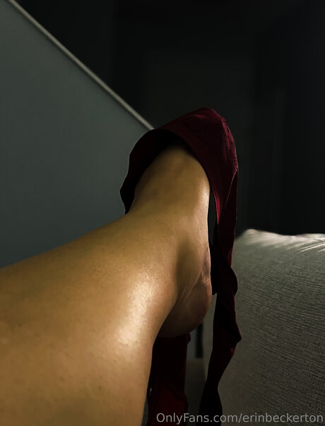 Naken lekkede OnlyFans-bilde av Erinbeckerton
