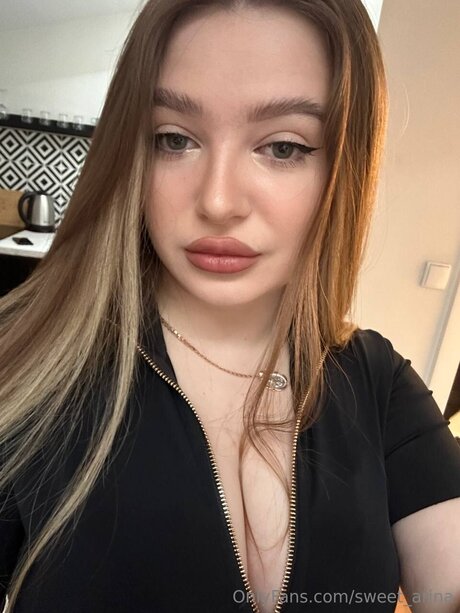 Arina Hot