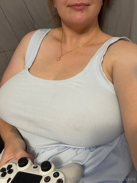 Nahá fotka uniklých OnlyFans od Lilymeadowsxxx