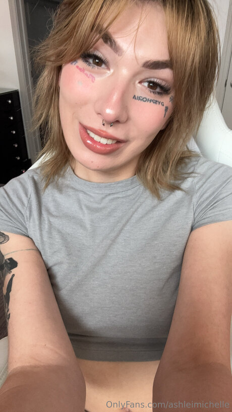Naken lekkede OnlyFans-bilde av Ashleimichelle