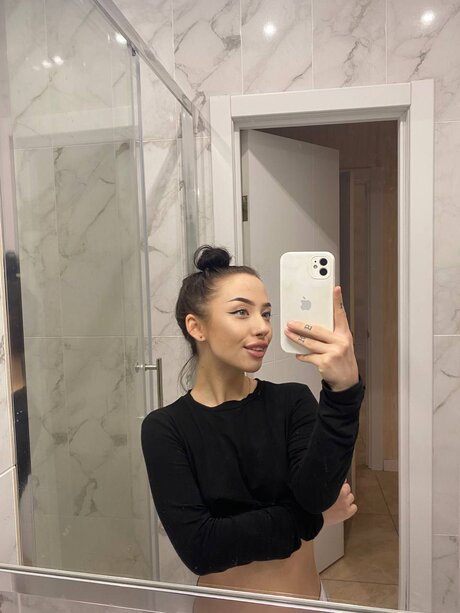 Xoxo Chloee