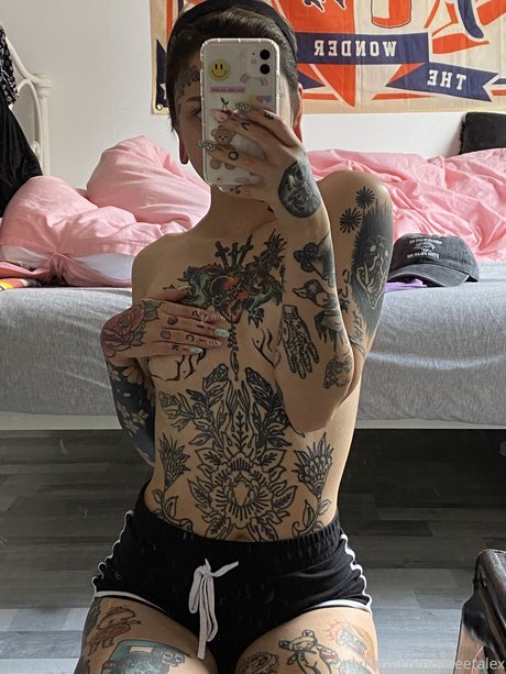 Nahá fotka uniklých OnlyFans od Sweetalex