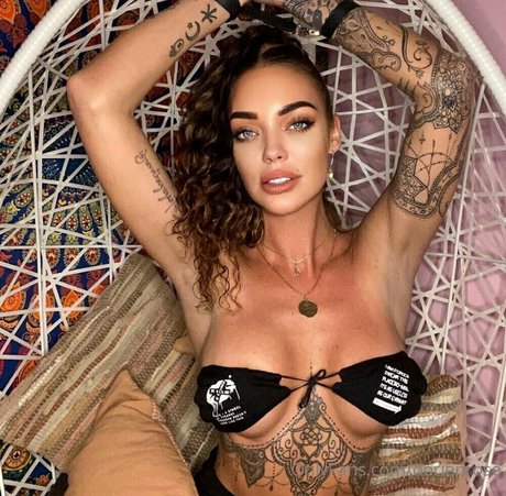 Naken lekkede OnlyFans-bilde av Dorien Rose