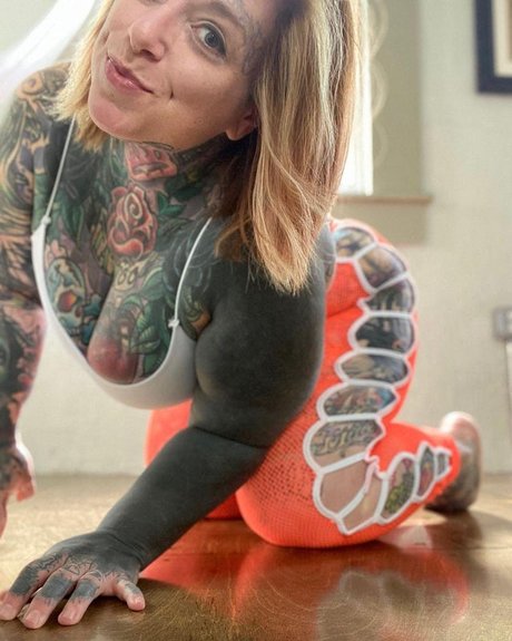 Naken läckt OnlyFans-bild av Kristel Oreto