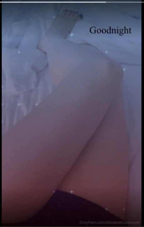 Foto di nudo di fuga di OnlyFans di Elizabeth Castravet