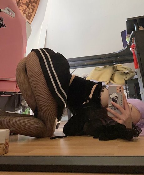Naken lekkede OnlyFans-bilde av Kuroshiika