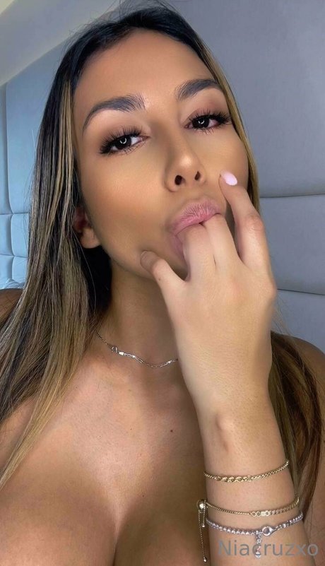 Nia Cruz