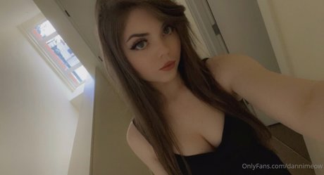 Danni Meow