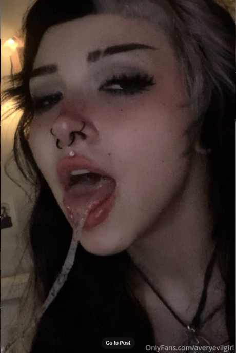 Nahá fotka uniklých OnlyFans od Evilgirll