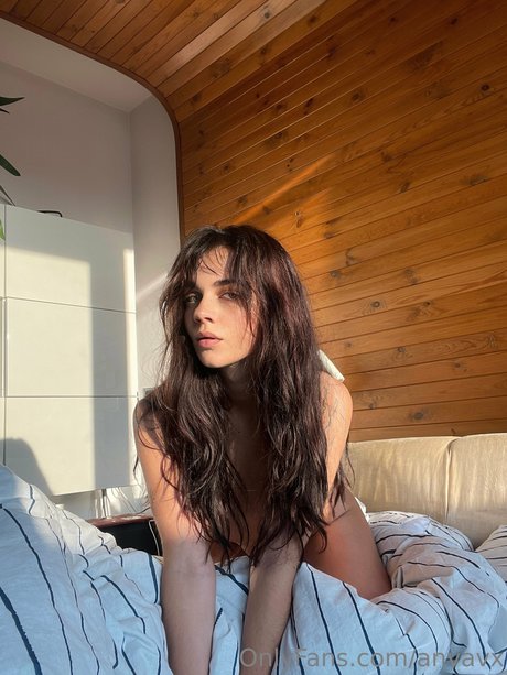 Ana Vavx