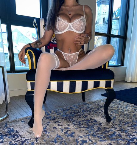 Foto desnuda filtrada de OnlyFans de Arianne Lebland