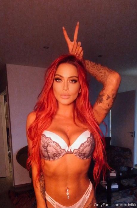 Naken lekkede OnlyFans-bilde av Tori Vikk