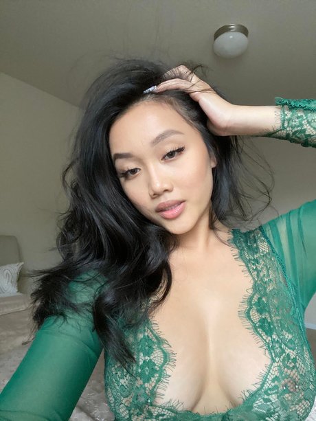 Nahá fotka uniklých OnlyFans od Adorenhi