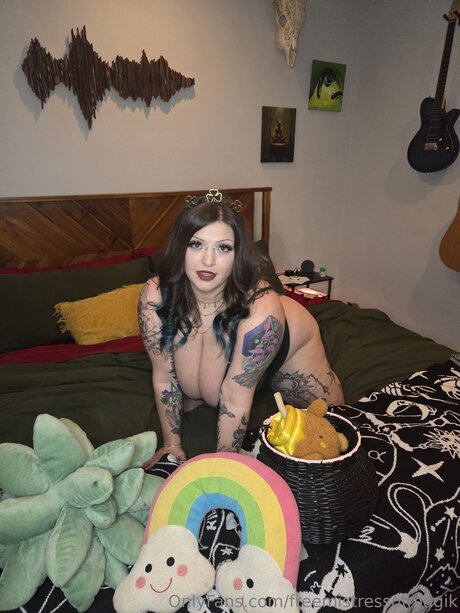 Naken lekkede OnlyFans-bilde av Freemistressofmagik