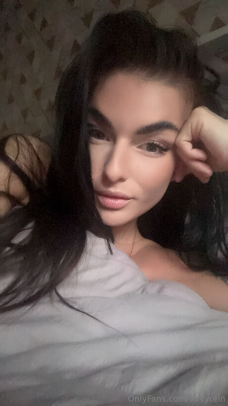 Naken lekkede OnlyFans-bilde av Navyrein