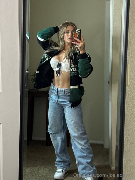 Josiecatxx
