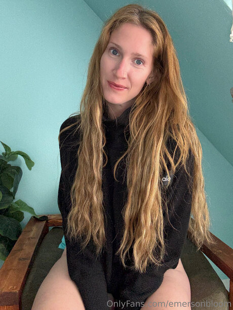 Naken lekkede OnlyFans-bilde av Emersonbloom