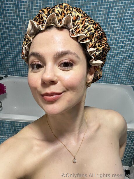 Naken lekkede OnlyFans-bilde av Megartron