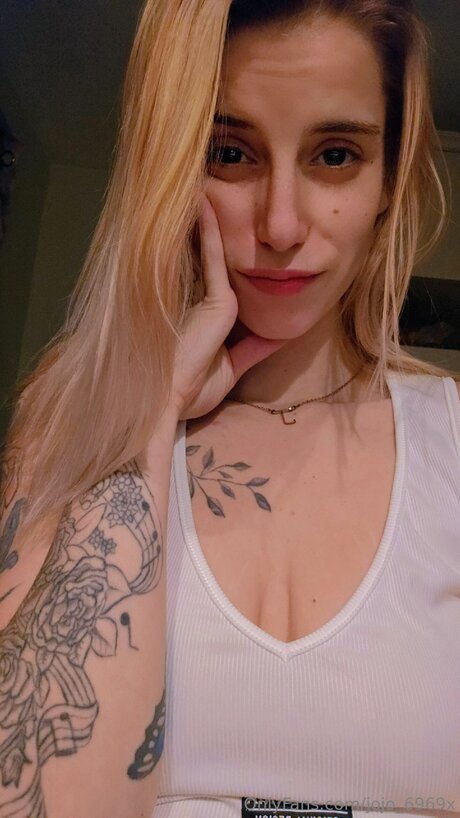 Naken lekkede OnlyFans-bilde av Jojo 6969x