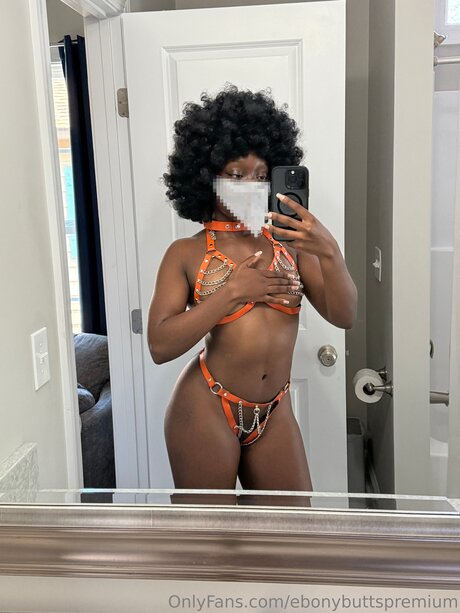Foto desnuda filtrada de OnlyFans de Ebonybuttspremium