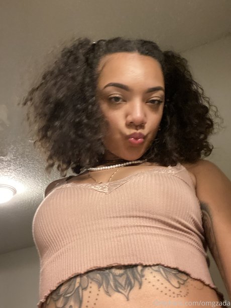 Naken lekkede OnlyFans-bilde av Zada Marquez