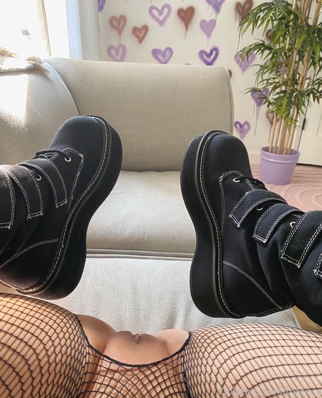 Marie_x