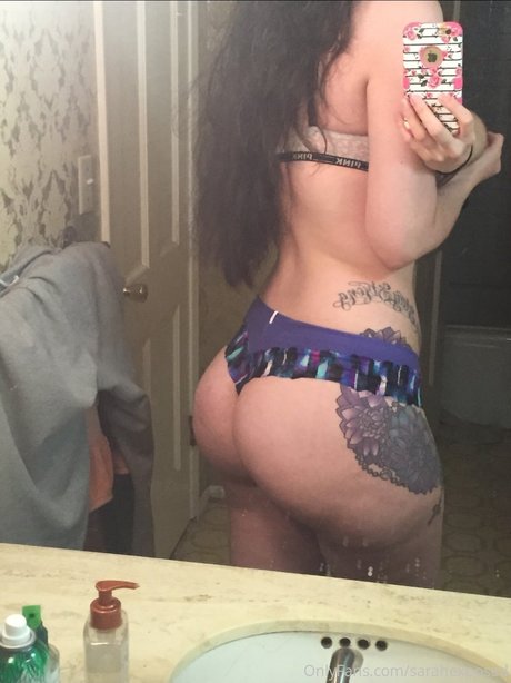 Nahá fotka uniklých OnlyFans od Sarah