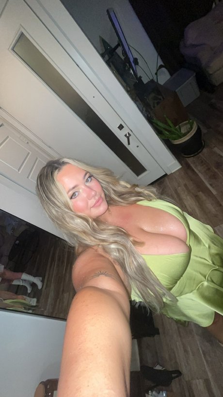 Nahá fotka uniklých OnlyFans od Discordiaa