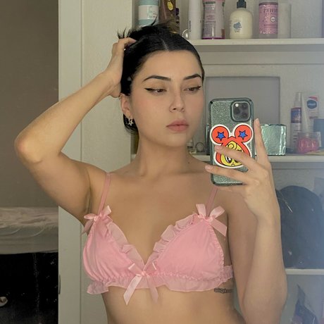 Naken lekkede OnlyFans-bilde av Coughs