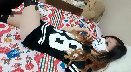 Nacktes geleaktes OnlyFans-Foto von Nancy Tran