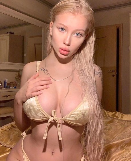 Alasti lekkinud OnlyFans-i pilt Sophia Moonlight