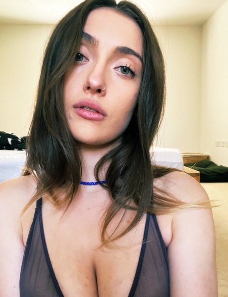 Naken lekkede OnlyFans-bilde av Honeyisabella