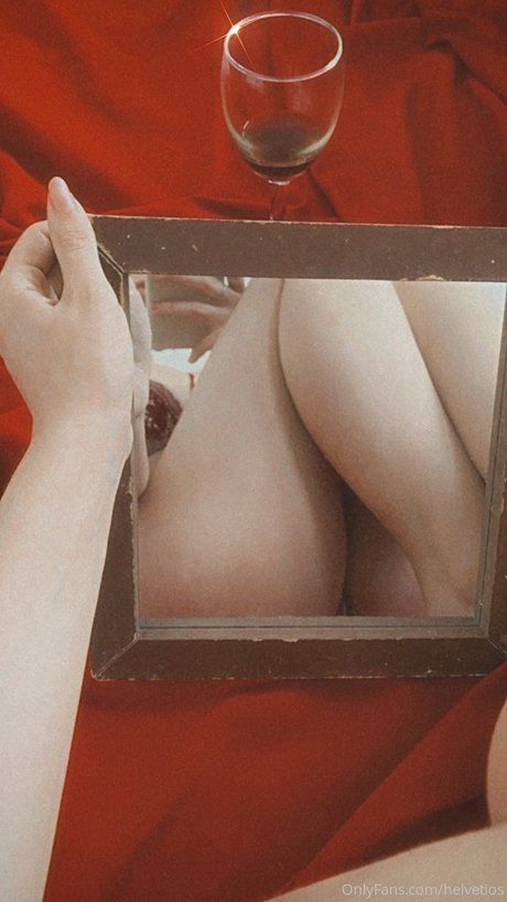 Nagie wyciekłe zdjęcie OnlyFans od Oriana Valentine