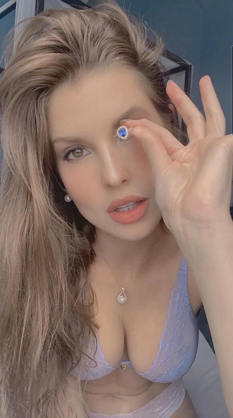 Amanda Cerny