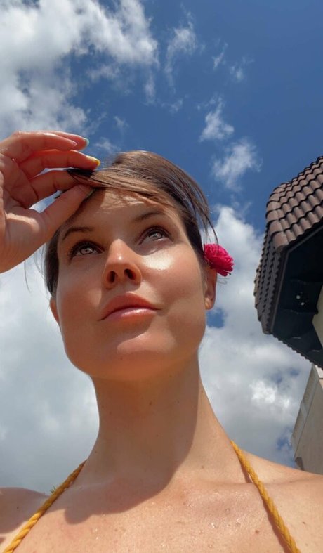 Amanda Cerny